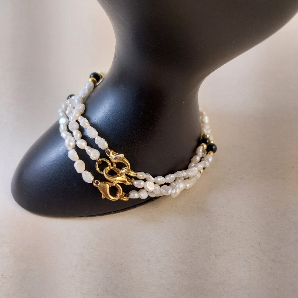 Chic Freshwater Pearl and Black Bead Bracelets with Gold Accents - Picture 4 of 10